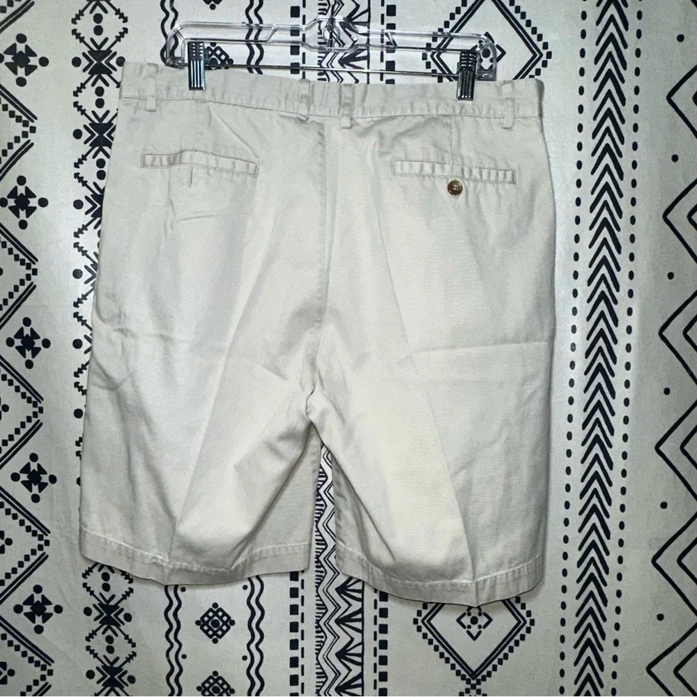 Y2K Men’s Chiliwear Texas Longhorns Beige Khaki Shorts Size 36 inseam‎ 9”